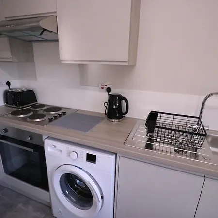 Amaya Four - Sleeps 5 - 1 Bed Apartment - Newly Renovated- Close To Town Centre -Grantham Exterior photo